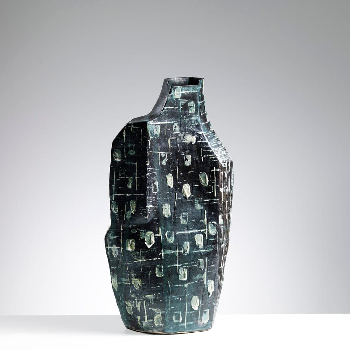 Sue Mundy: The Tactile Form